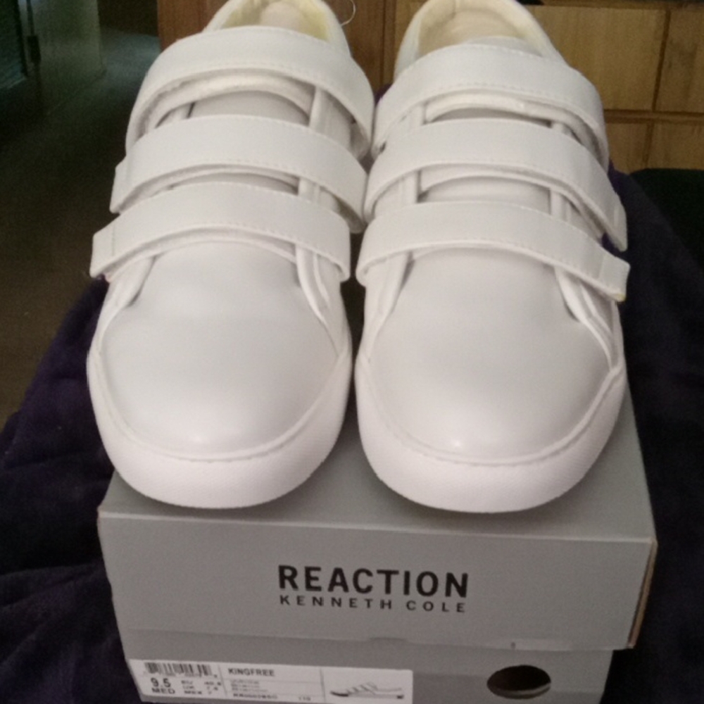 NEW Kenneth Cole Reaction White Velcro Sneakers